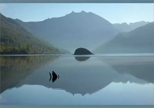 Coldwater Lake Mount St Helens National Monument Washington State, USA LA001205