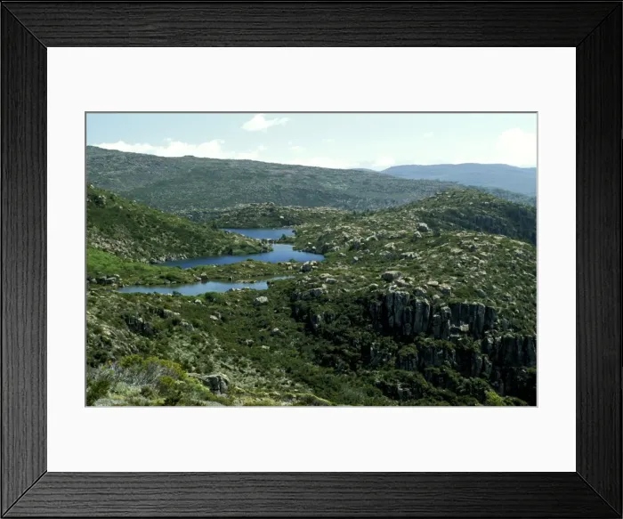 Framed Print : Australia - Platypus Tarn, small glaciated lake with Jurassic dolerite boulderfields, Rodway Range Mount Field National Park, Tasmania Framed Print : Australia - Platypus Tarn, small glaciated lake with Jurassic dolerite boulderfields, Rodway Range Mount Field National Park, Tasmania
