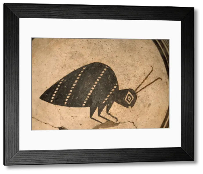 Framed Print : USA - Mimbres Bowl, Mimbres Culture. Millicent Rogers Museum, Toas, New Mexico Framed Print : USA - Mimbres Bowl, Mimbres Culture. Millicent Rogers Museum, Toas, New Mexico