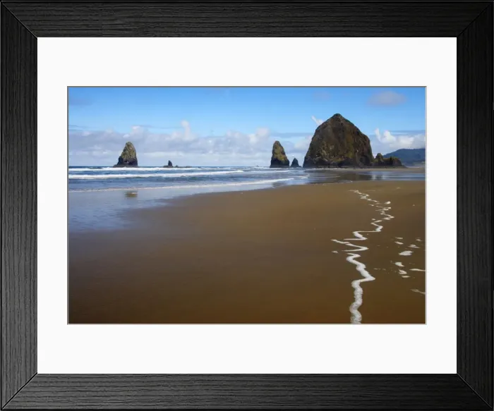 Framed Print : Haystack Rock at low tide Cannon Beach, Oregon, USA LA000948 Framed Print : Haystack Rock at low tide Cannon Beach, Oregon, USA LA000948