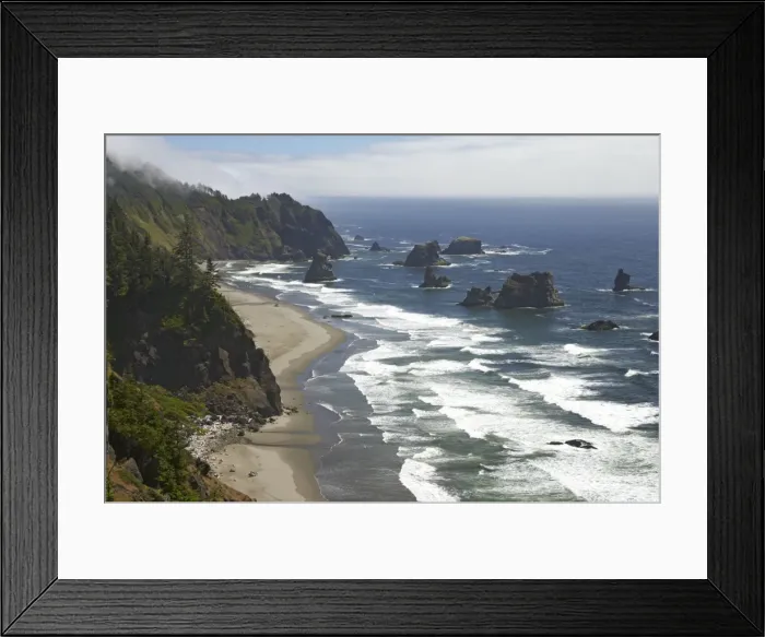 Framed Print : Shoreline between Brookings & Gold Beach showing offshore stacks Oregon Coast, USA LA000847 Framed Print : Shoreline between Brookings & Gold Beach showing offshore stacks Oregon Coast, USA LA000847