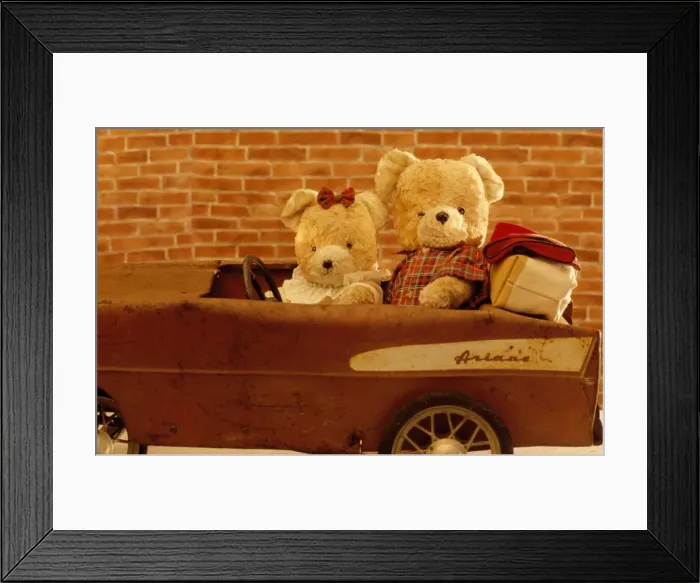 Framed Print : Teddy Bear - x2 teddies in car Framed Print : Teddy Bear - x2 teddies in car