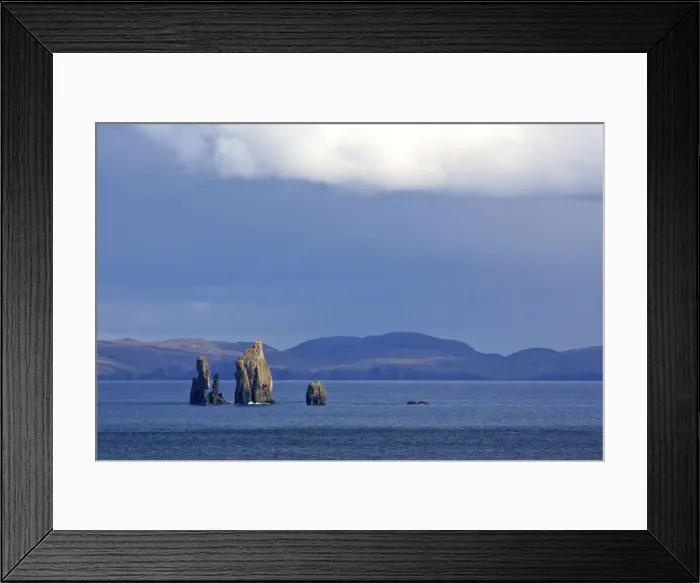 Framed Print : Rock formation sea stacks of The Drongs amidst the ocean Northmavine, North Island, Shetland Isles, Scotland, UK Framed Print : Rock formation sea stacks of The Drongs amidst the ocean Northmavine, North Island, Shetland Isles, Scotland, UK