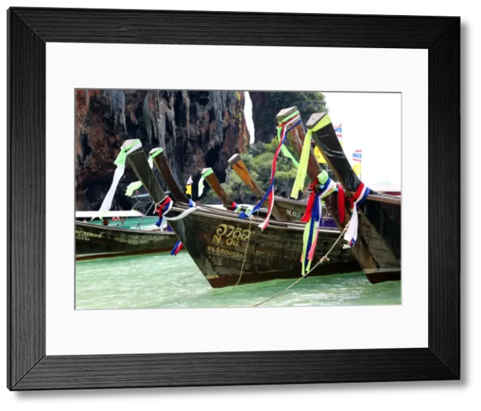 Framed Print : Picture No. 11808423 Framed Print : Picture No. 11808423