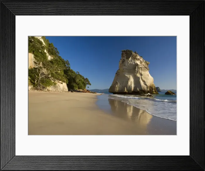 Framed Print : Cathedral Cove cliffs and artfully sculpted rock formation at beach of Cathedral Cove Cathedral Cove, Coromandel Peninsula, North Island, New Zealand Framed Print : Cathedral Cove cliffs and artfully sculpted rock formation at beach of Cathedral Cove Cathedral Cove, Coromandel Peninsula, North Island, New Zealand