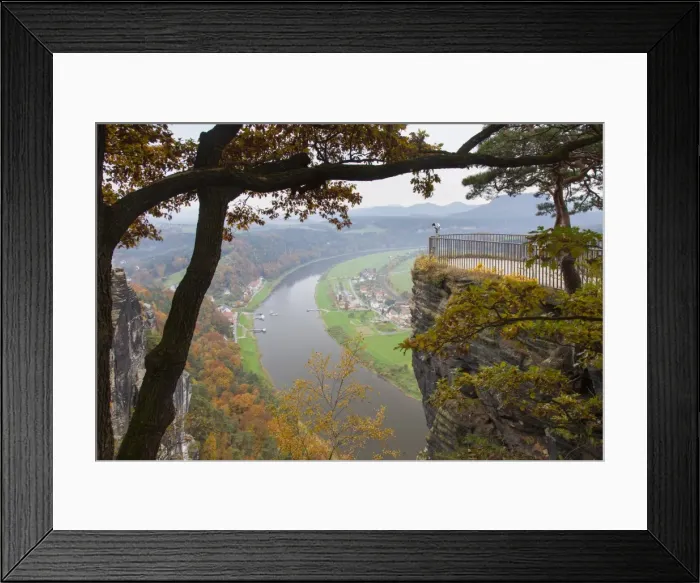 Framed Print : Picture No. 11981781