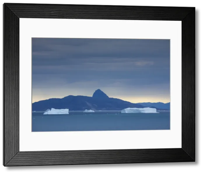 Framed Print : Picture No. 11992223 Framed Print : Picture No. 11992223
