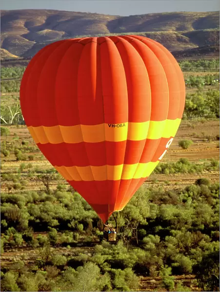Outback hot air ballooning - Alice Springs, Northern Territory, Australia JLR05780