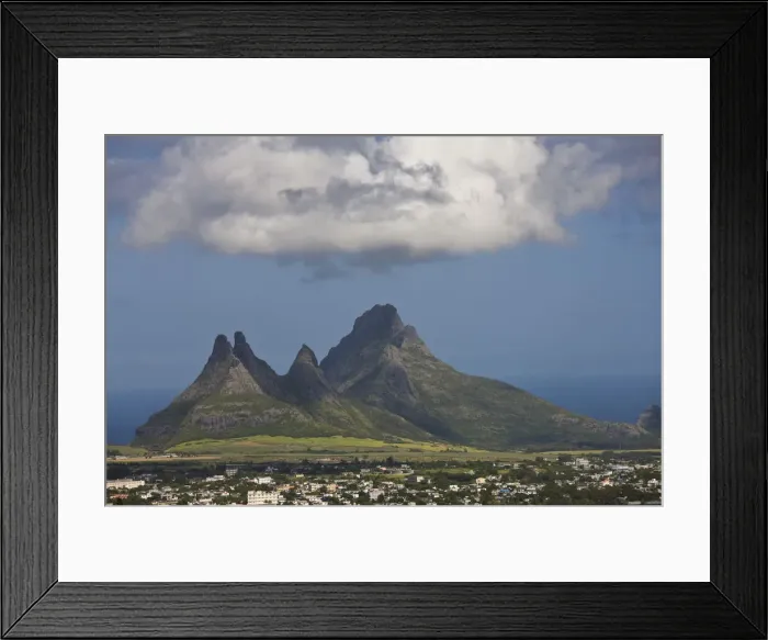 Framed Print : DDE-90021193 Framed Print : DDE-90021193