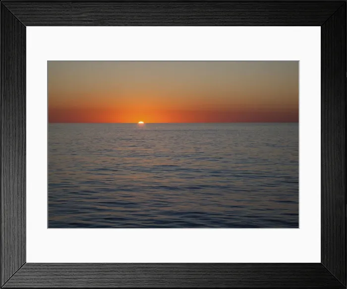 Framed Print : DDE-90021236 Framed Print : DDE-90021236