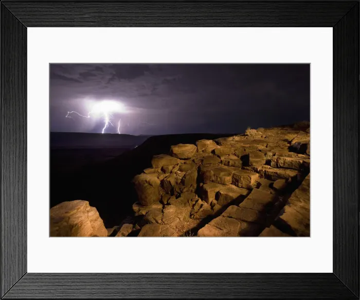 Framed Print : DDE-90021559