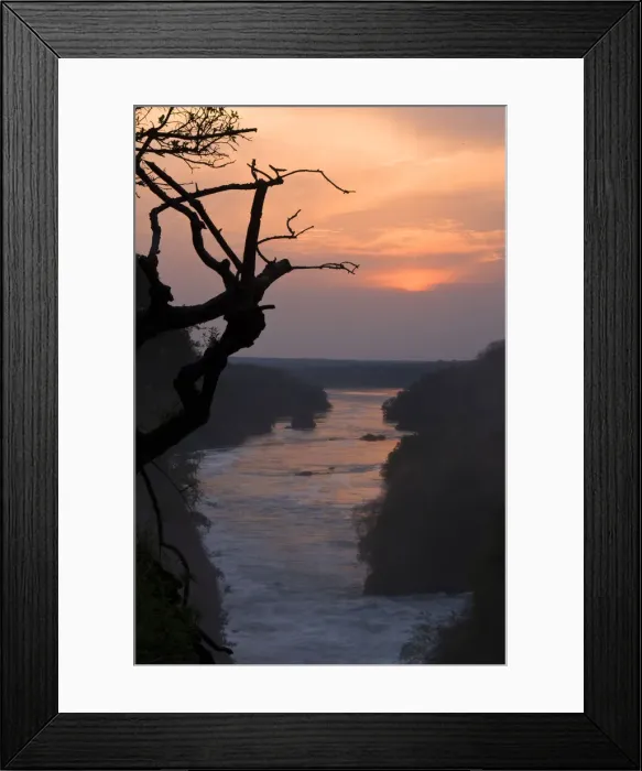 Framed Print : DDE-90022904 Framed Print : DDE-90022904