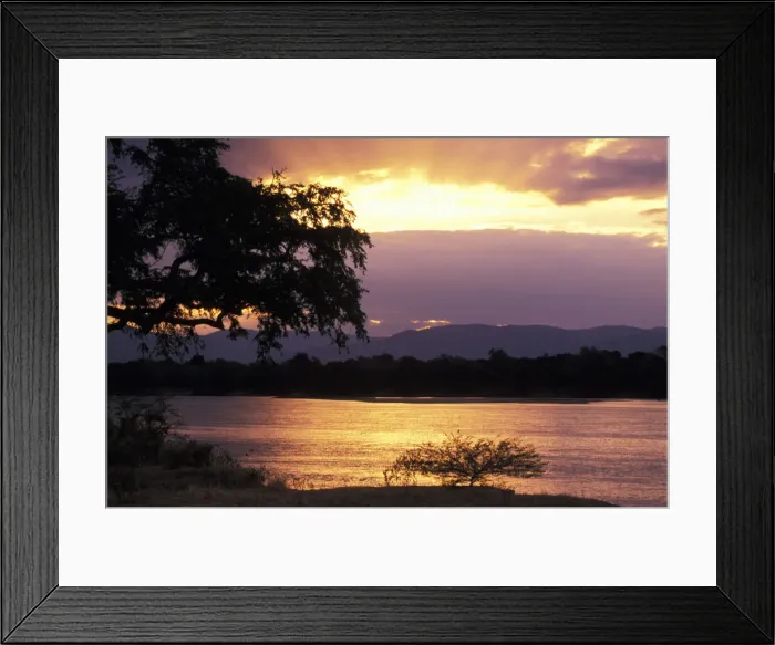 Framed Print : DDE-90023058 Framed Print : DDE-90023058