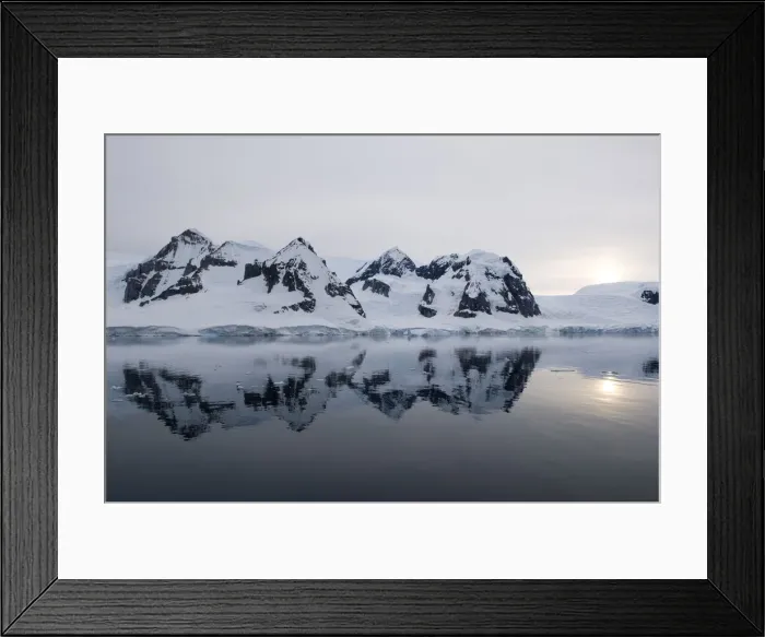 Framed Print : DDE-90023567 Framed Print : DDE-90023567