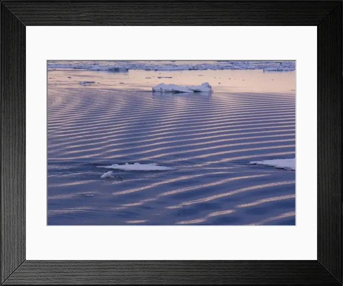Framed Print : DDE-90023588 Framed Print : DDE-90023588