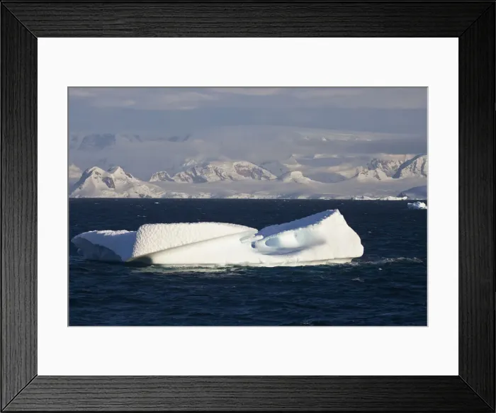 Framed Print : DDE-90023627 Framed Print : DDE-90023627