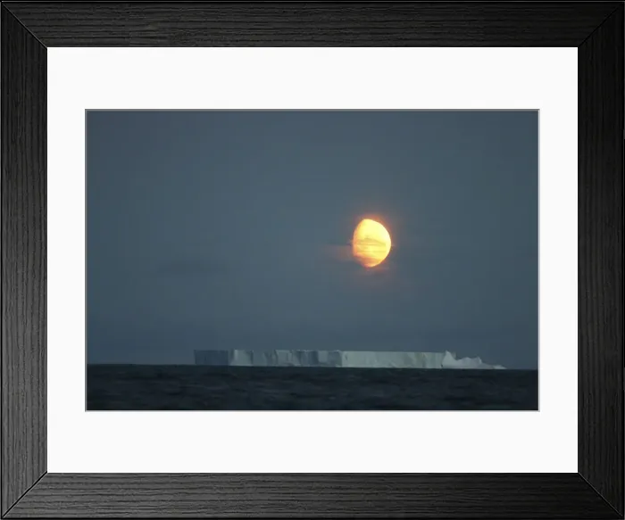 Framed Print : DDE-90023818 Framed Print : DDE-90023818
