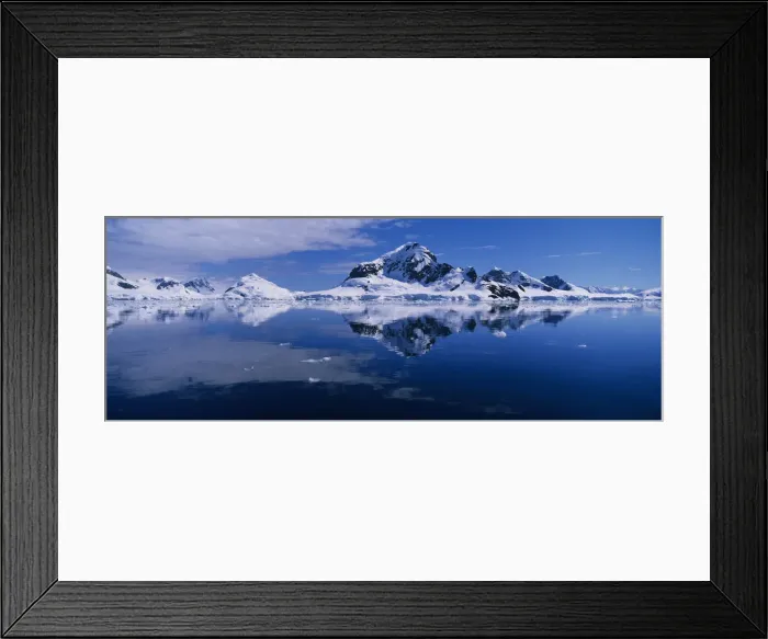Framed Print : DDE-90023825 Framed Print : DDE-90023825