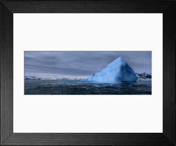 Framed Print : DDE-90023816 Framed Print : DDE-90023816