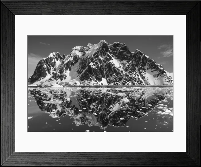 Framed Print : DDE-90023860 Framed Print : DDE-90023860
