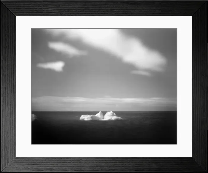 Framed Print : DDE-90023862 Framed Print : DDE-90023862