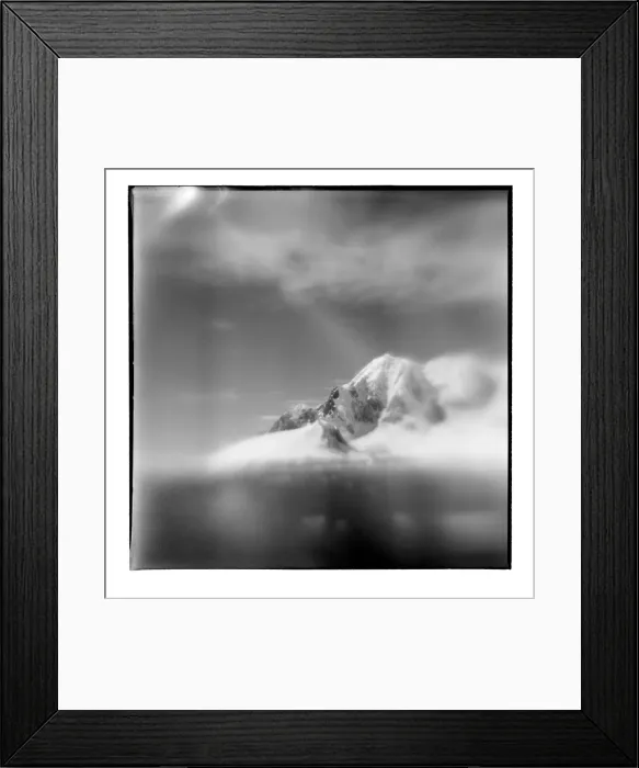Framed Print : DDE-90023871 Framed Print : DDE-90023871