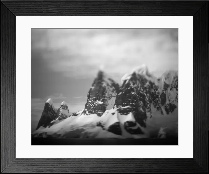 Framed Print : DDE-90023875 Framed Print : DDE-90023875