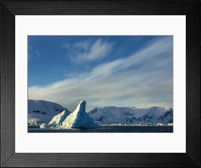 Framed Print : DDE-90023955 Framed Print : DDE-90023955