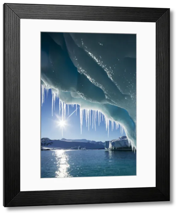 Framed Print : DDE-90023979 Framed Print : DDE-90023979