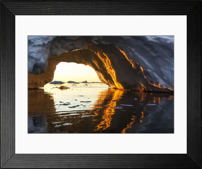 Framed Print : DDE-90023982 Framed Print : DDE-90023982