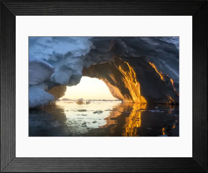 Framed Print : DDE-90023985 Framed Print : DDE-90023985