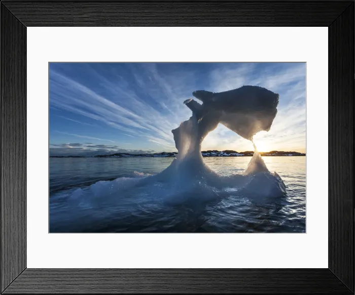 Framed Print : DDE-90023999 Framed Print : DDE-90023999