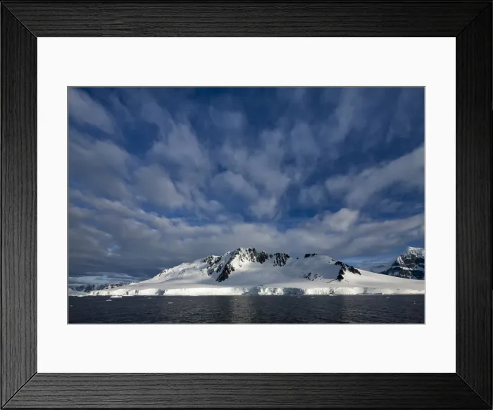 Framed Print : DDE-90024050 Framed Print : DDE-90024050