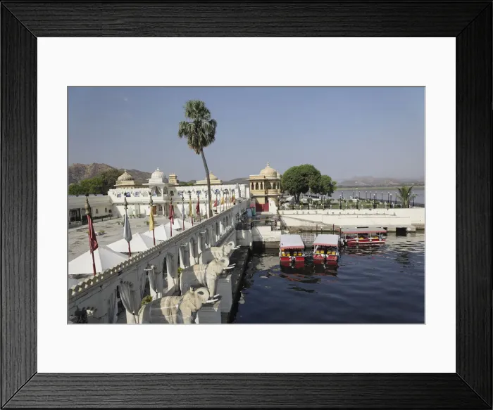 Framed Print : DDE-90024290 Framed Print : DDE-90024290