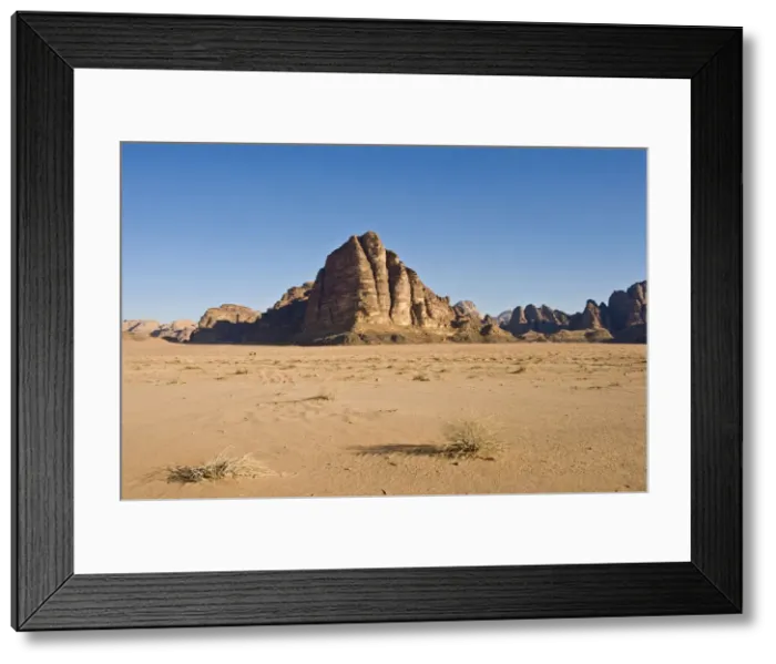 Framed Print : DDE-90025136 Framed Print : DDE-90025136