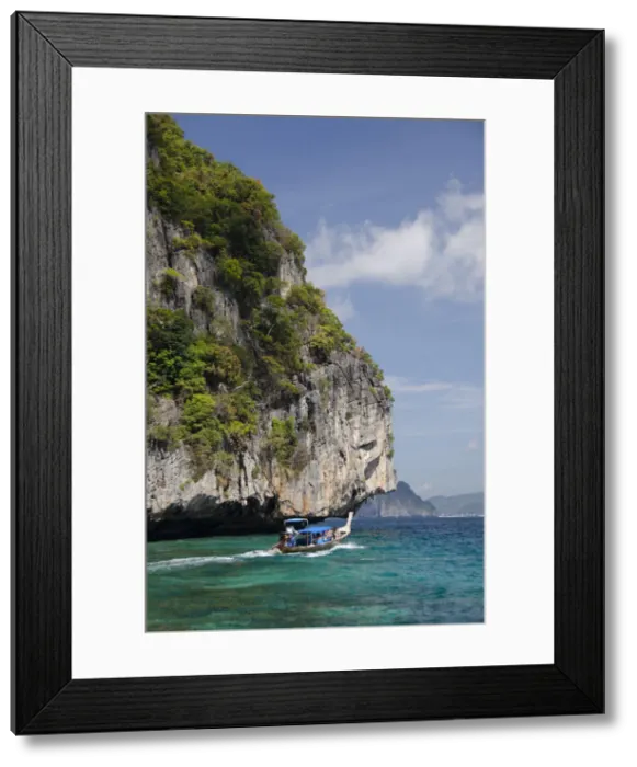 Framed Print : DDE-90025522 Framed Print : DDE-90025522