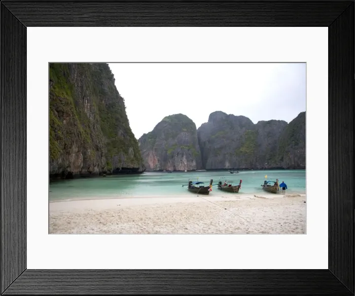 Framed Print : DDE-90025539 Framed Print : DDE-90025539
