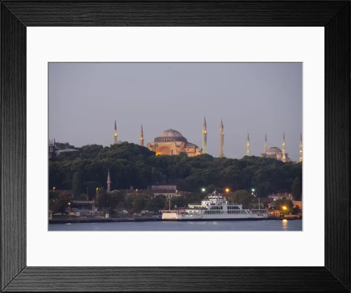 Framed Print : DDE-90025604 Framed Print : DDE-90025604