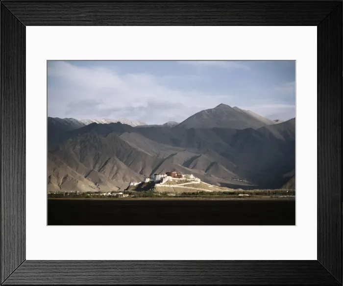 Framed Print : DDE-90025727 Framed Print : DDE-90025727