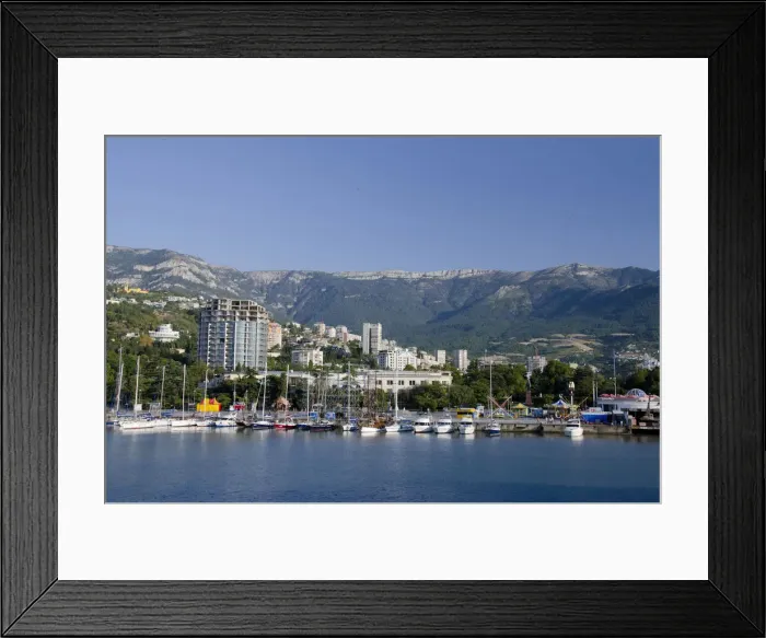Framed Print : DDE-90025746 Framed Print : DDE-90025746