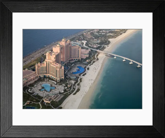 Framed Print : DDE-90025777 Framed Print : DDE-90025777