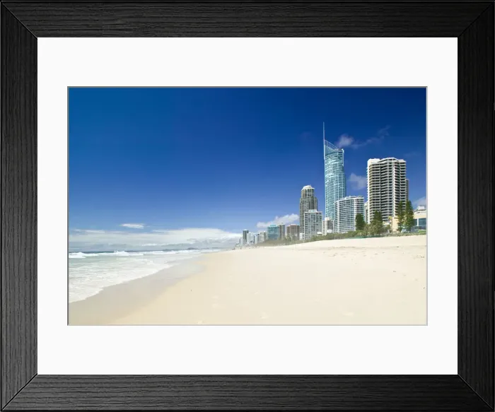 Framed Print : DDE-90026265