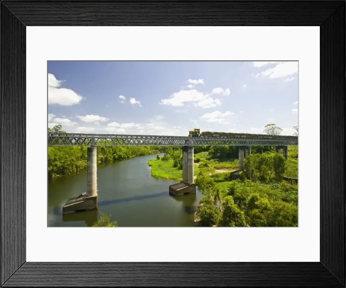 Framed Print : DDE-90026300 Framed Print : DDE-90026300