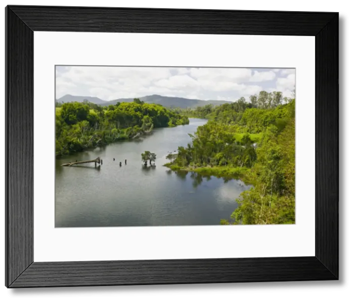 Framed Print : DDE-90026301 Framed Print : DDE-90026301