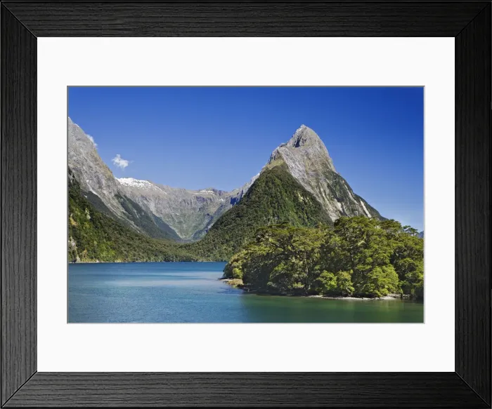 Framed Print : DDE-90026333 Framed Print : DDE-90026333