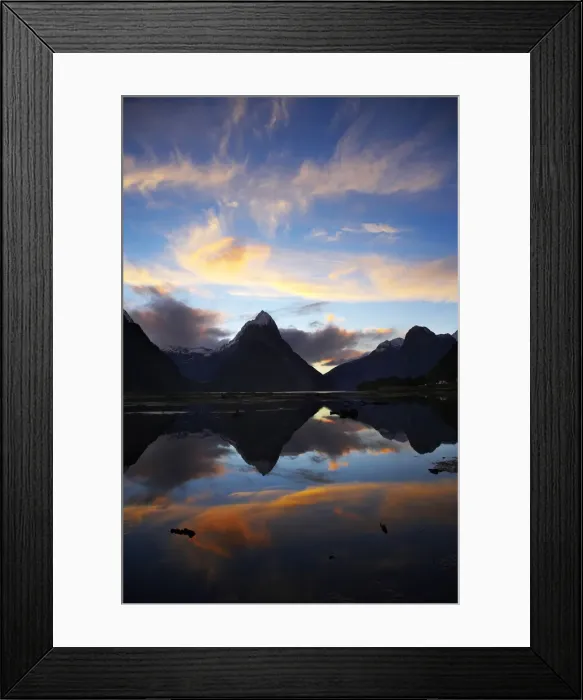 Framed Print : DDE-90026437 Framed Print : DDE-90026437