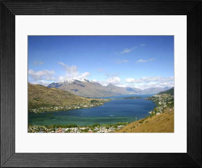 Framed Print : DDE-90026790 Framed Print : DDE-90026790