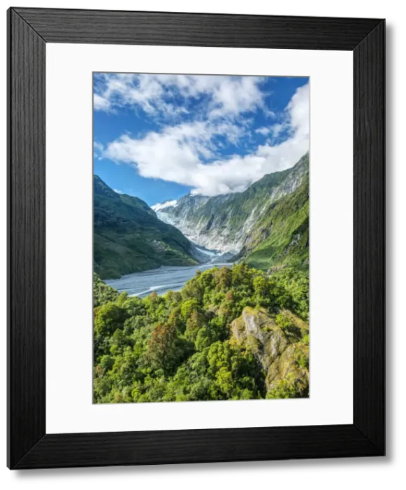Framed Print : DDE-90026886 Framed Print : DDE-90026886