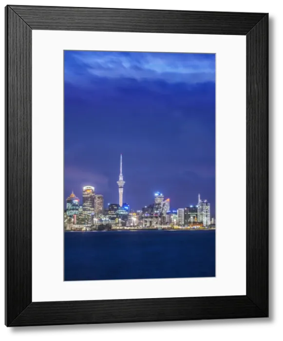 Framed Print : DDE-90026894 Framed Print : DDE-90026894