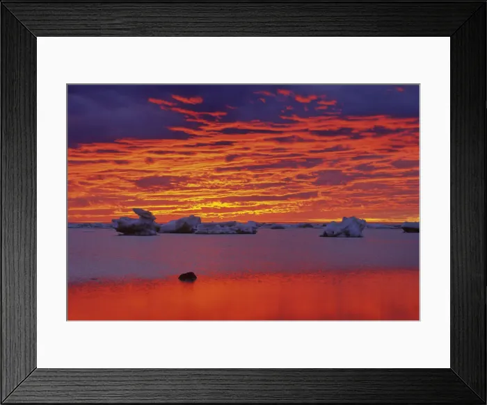Framed Print : DDE-90028108 Framed Print : DDE-90028108